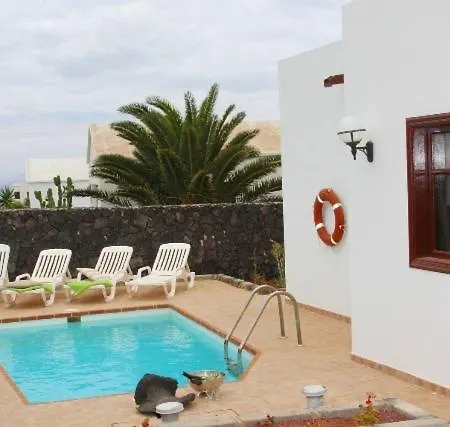 Villas Los Claveles *